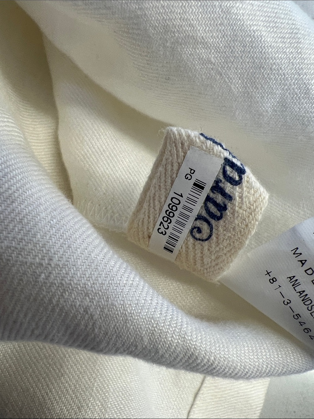 Women's Cream Button-Front Linen Jacket - Picture 6 of 6